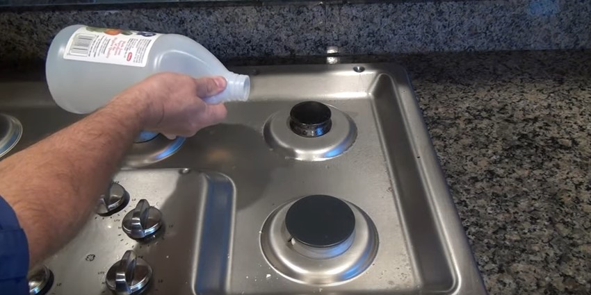 How to Clean Grease off Gas Stove Top2